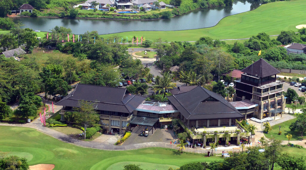 New Kuta Golf — The links above Dreamland, tee times all week.